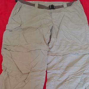 Men's Columbia silver ridge convertible pants.